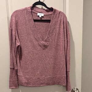 Evereve Size Small Mauve V-Neck Too Super Soft Size Small